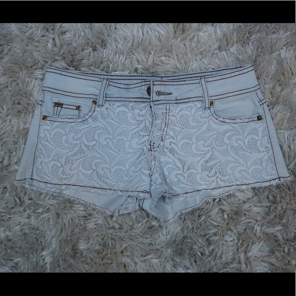 Lace cute shorts